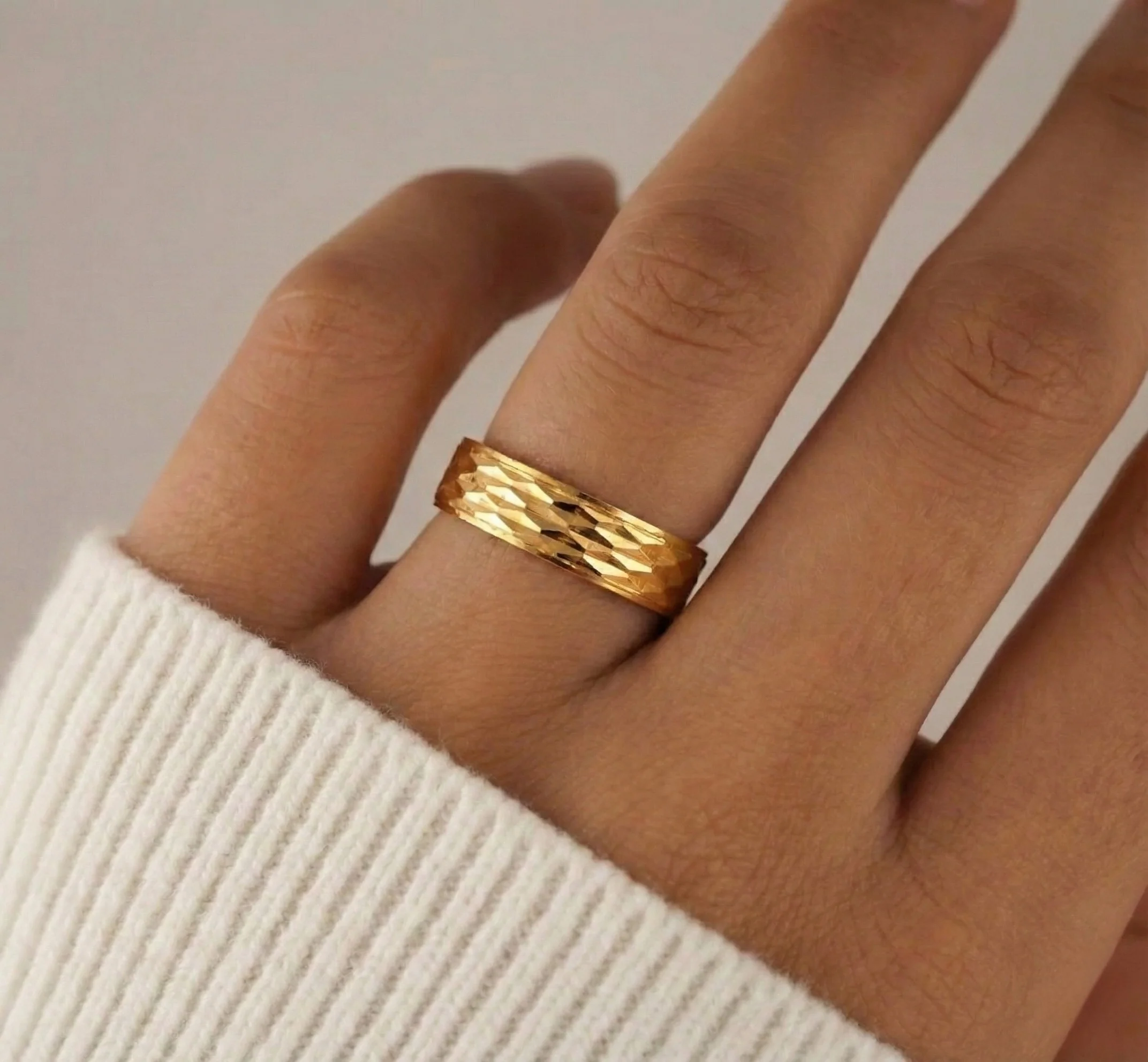 22K Gold Designer Band - Image 2